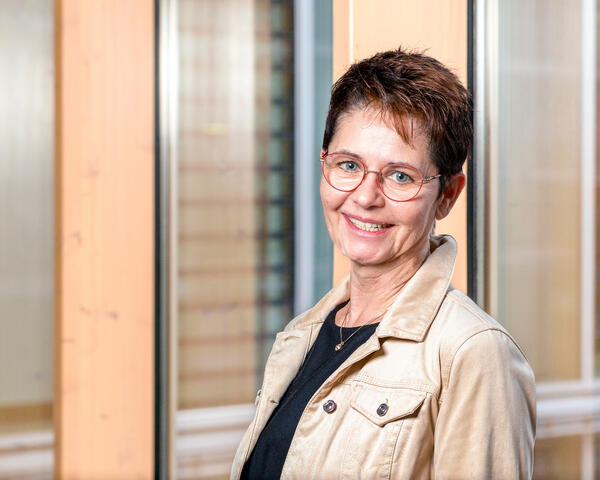 Bild vergr&ouml;&szlig;ern: Sekret&auml;rin M.Wittenberg