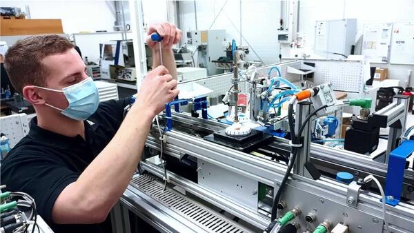 Bild vergr&ouml;&szlig;ern: Industrie 4.0 (2) _ Bau und Inbetriebnahme der Anlage