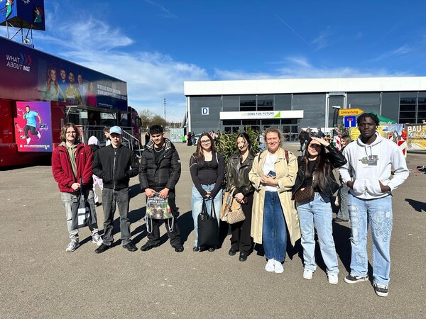 Besuch Jobs for futre